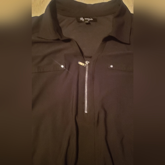 Lily - Picture 2 of 3